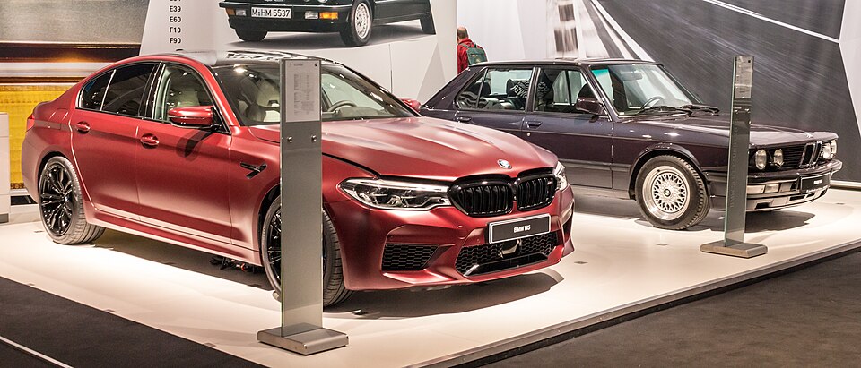 BMW M5 car — UK survivor photo
