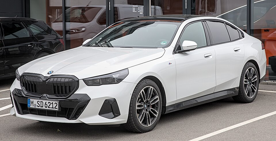 BMW 5 SERIES car — UK survivor photo