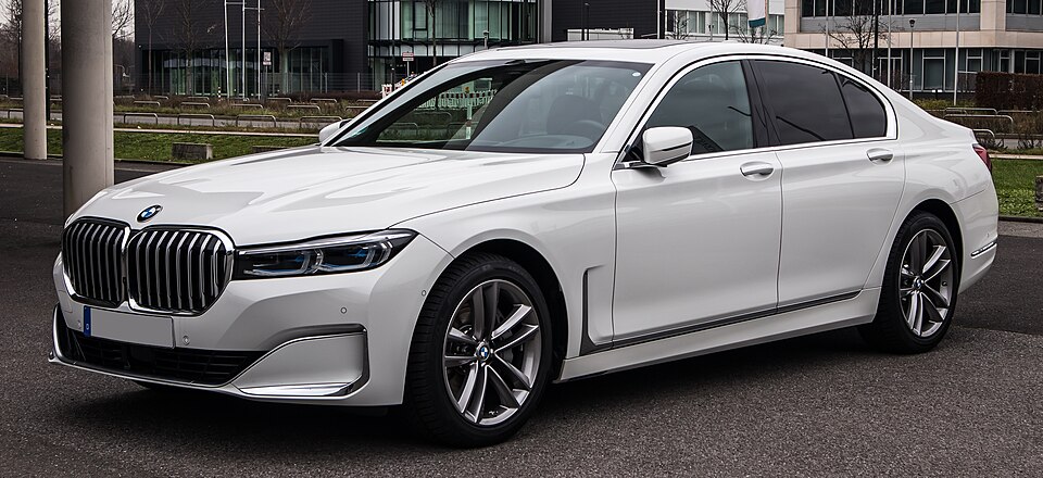BMW 7 SERIES car — UK survivor photo