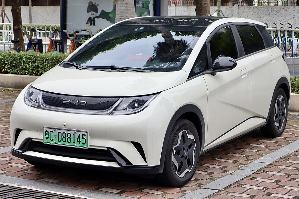 BYD DOLPHIN DESIGN EV car — UK survivor photo