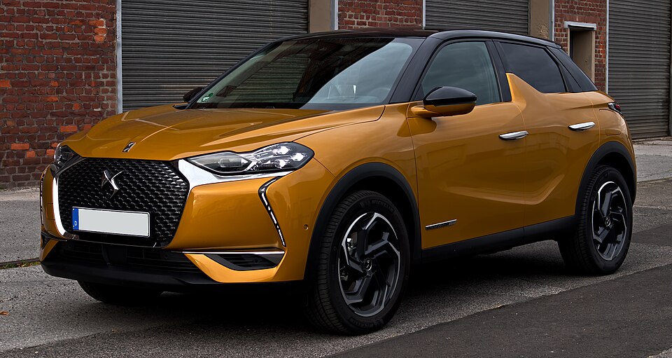DS DS3 car — UK survivor photo