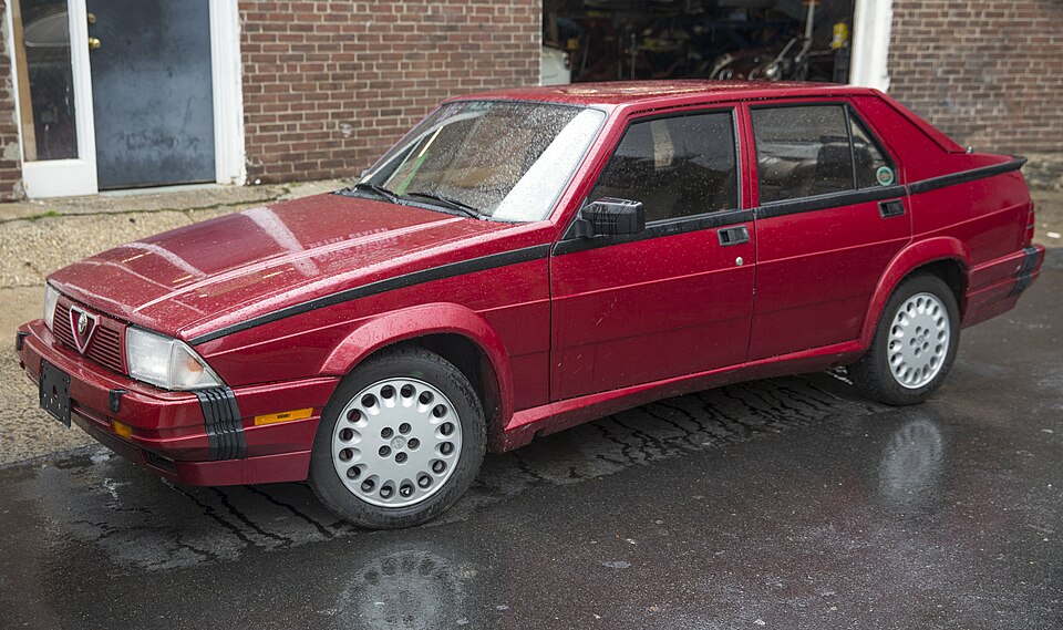ALFA ROMEO 75 car — UK survivor photo