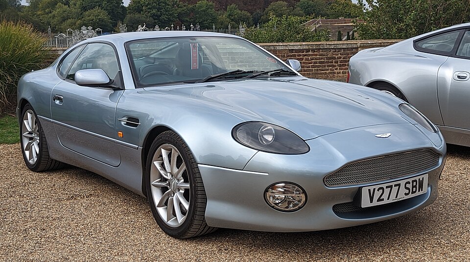 ASTON MARTIN DB7 car — UK survivor photo
