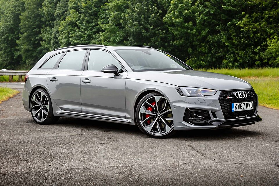 AUDI AVANT car — UK survivor photo