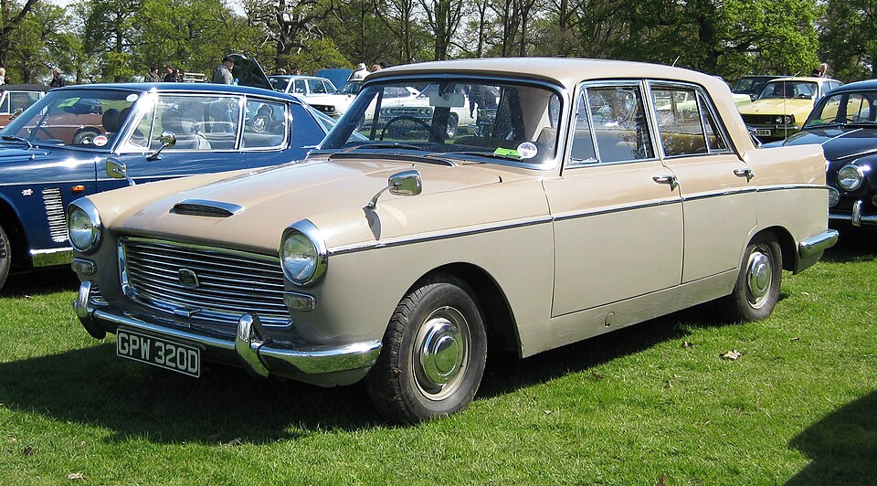 AUSTIN A95 car — UK survivor photo