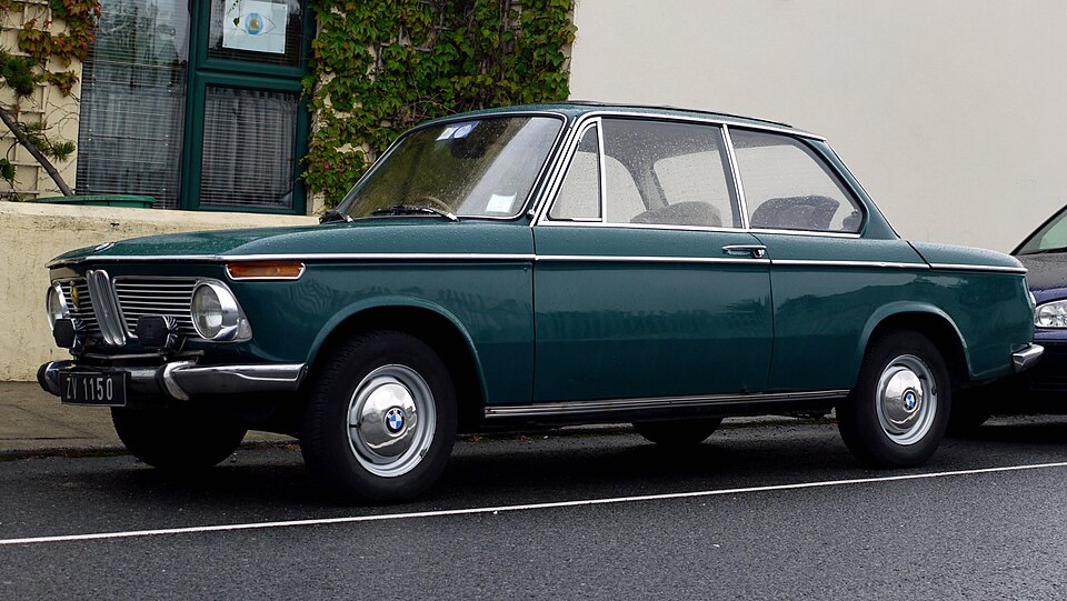 BMW 2002 car — UK survivor photo