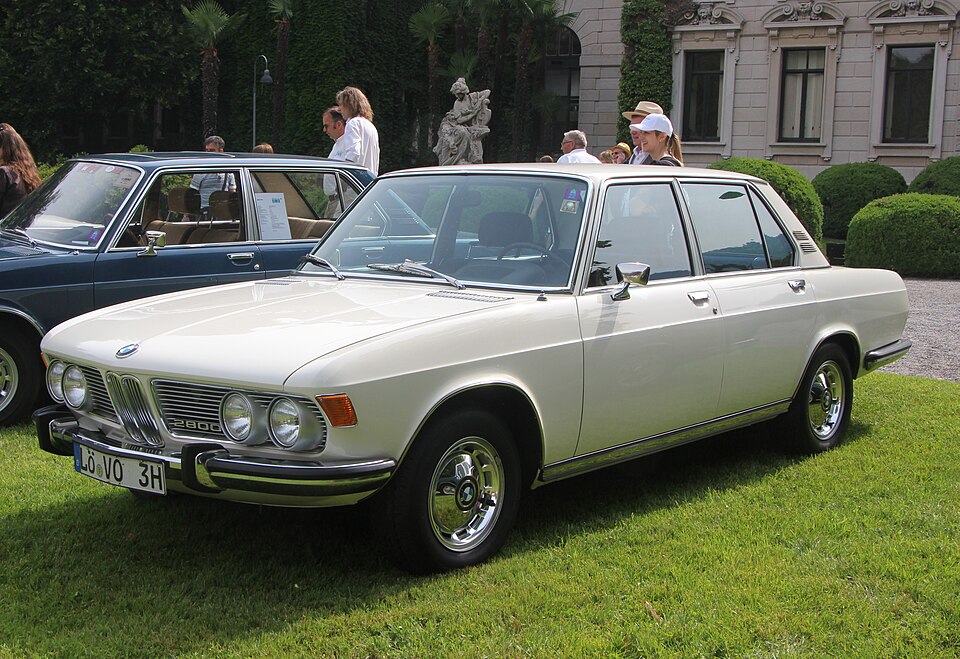 BMW 2500 car — UK survivor photo