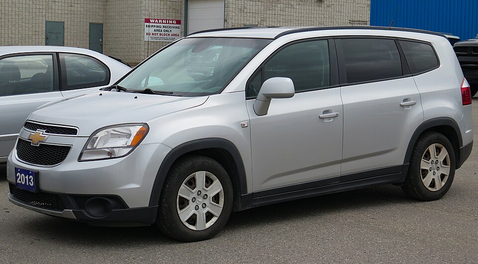 CHEVROLET ORLANDO car — UK survivor photo