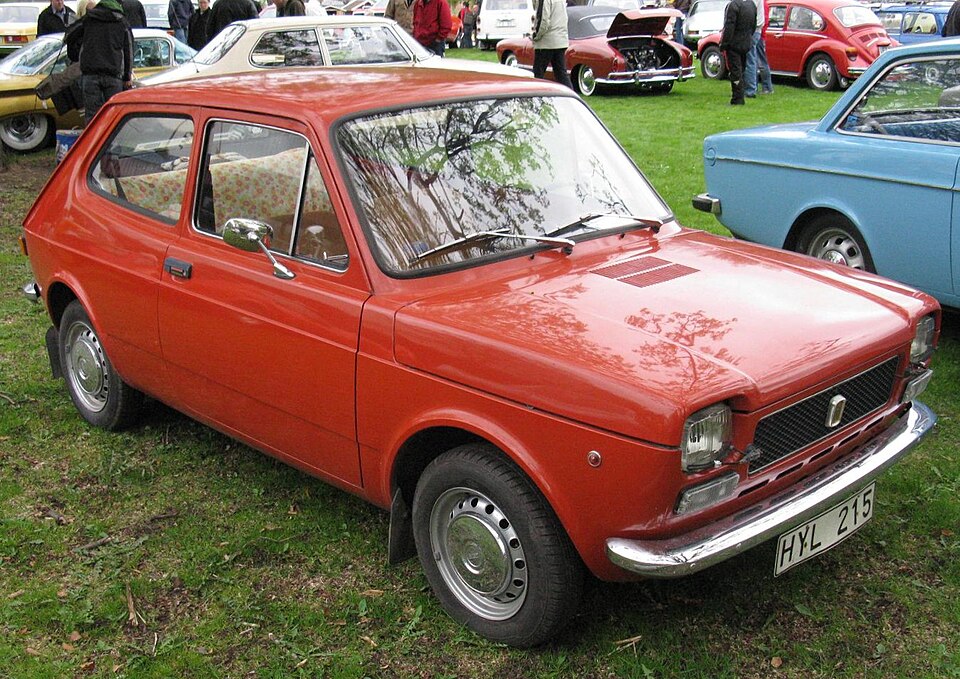 FIAT 127 car — UK survivor photo