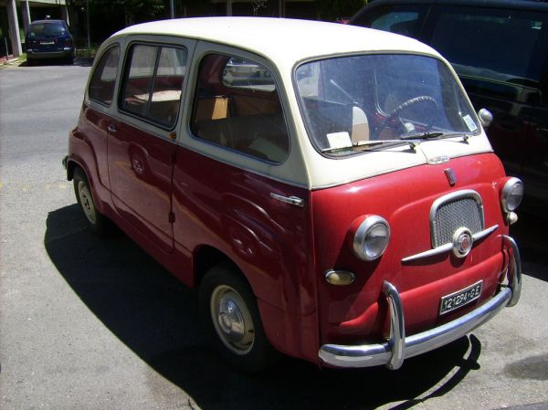 FIAT MULTIPLA car — UK survivor photo