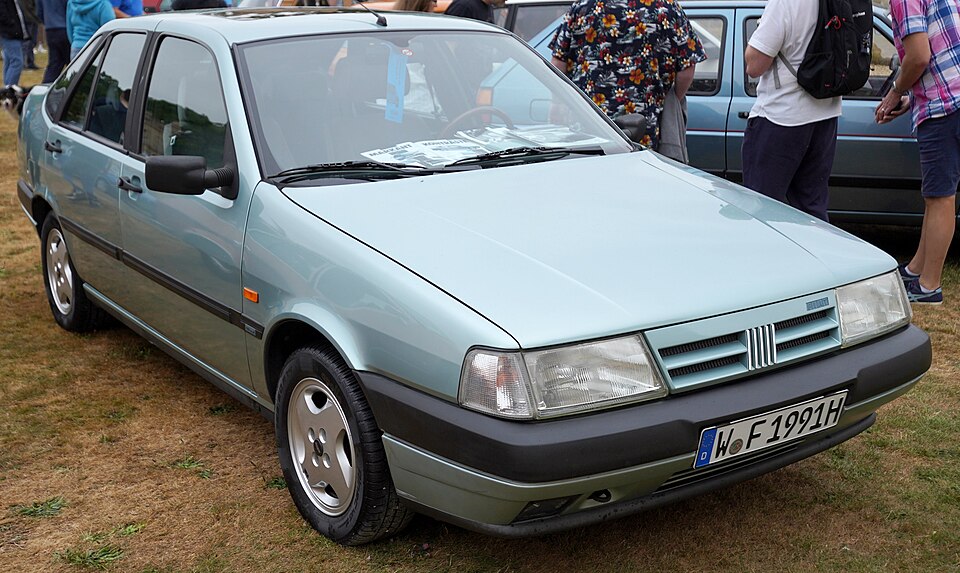 FIAT TEMPRA car — UK survivor photo
