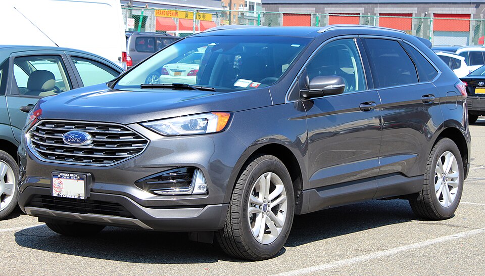 FORD EDGE car — UK survivor photo