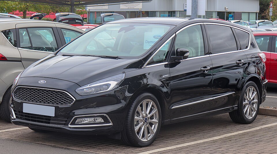 FORD S-MAX car — UK survivor photo
