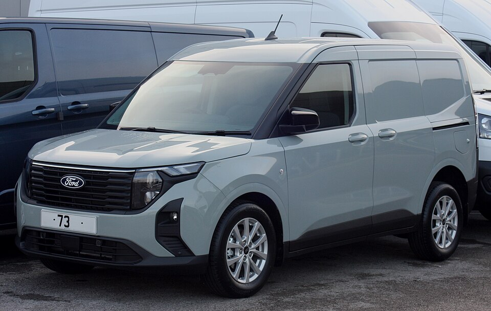 FORD TRANSIT COURIER car — UK survivor photo