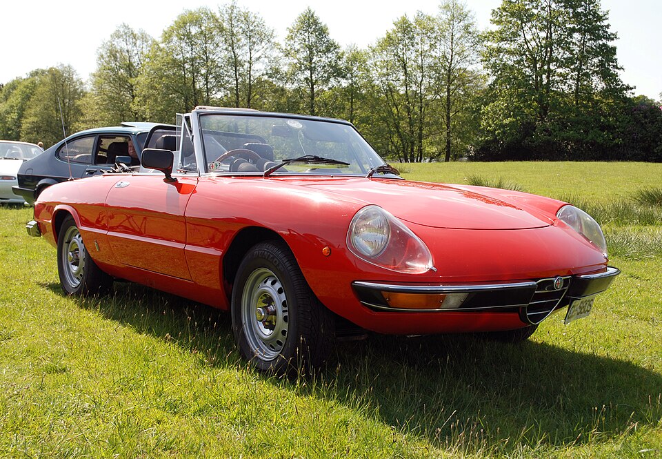 ALFA ROMEO SPIDER car — UK survivor photo
