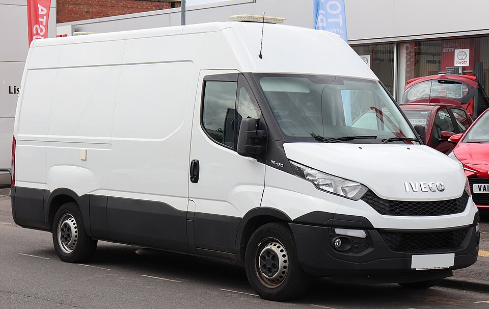 IVECO DAILY car — UK survivor photo