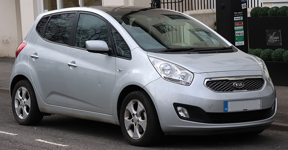 KIA VENGA car — UK survivor photo
