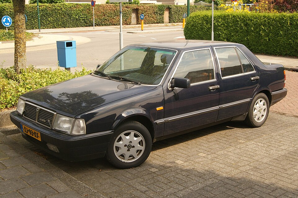 LANCIA THEMA car — UK survivor photo