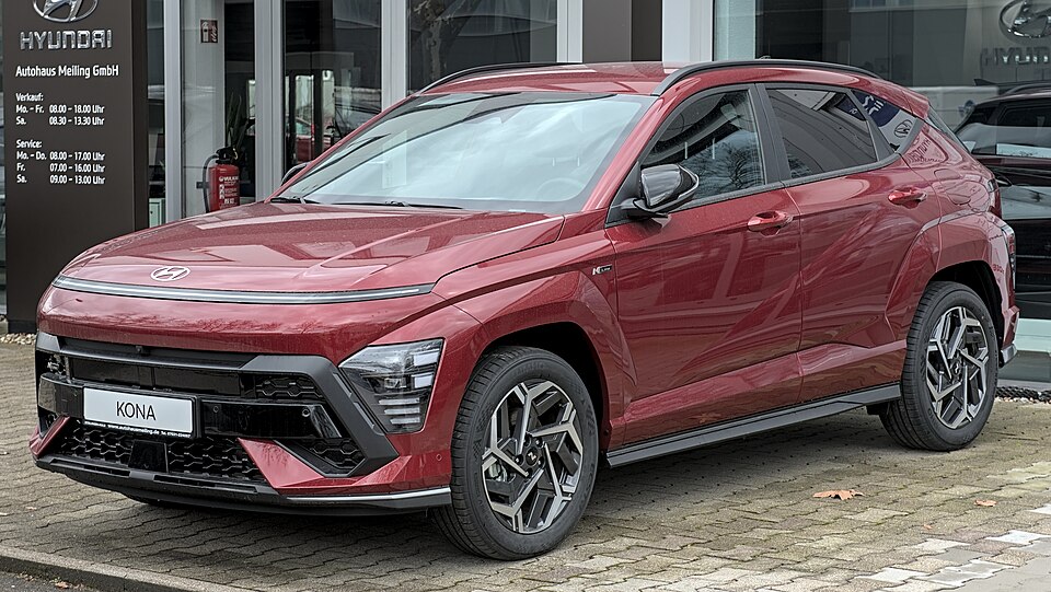 HYUNDAI KONA car — UK survivor photo