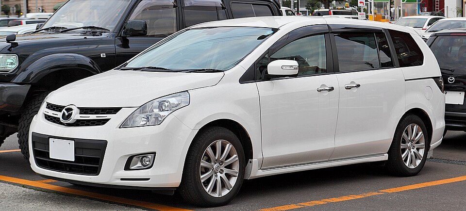 MAZDA MPV car — UK survivor photo
