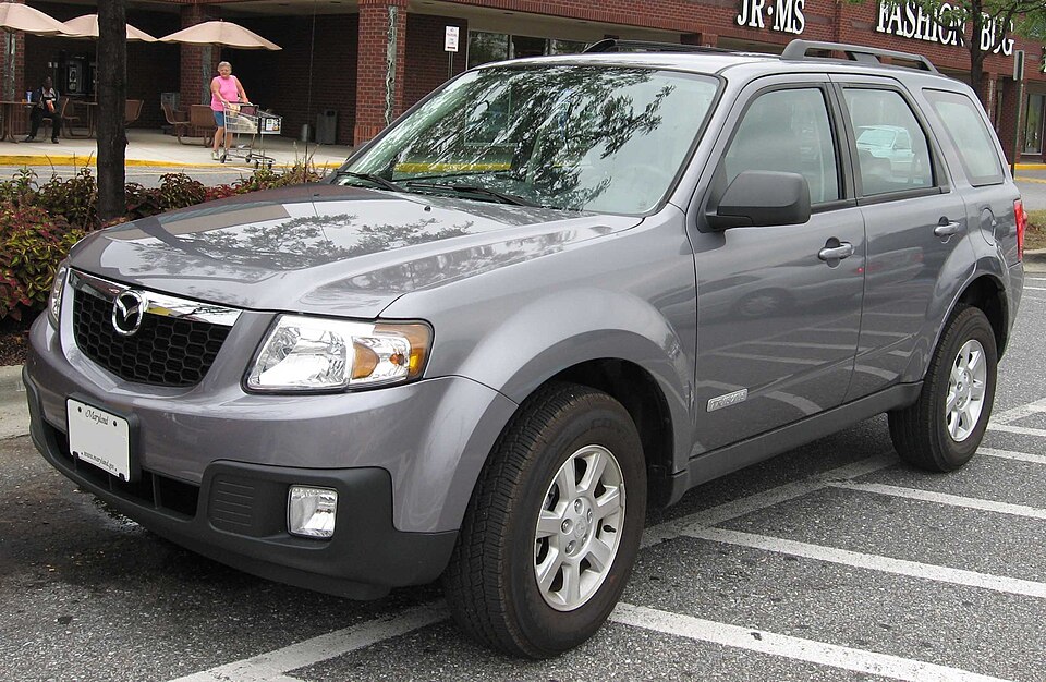 MAZDA TRIBUTE car — UK survivor photo