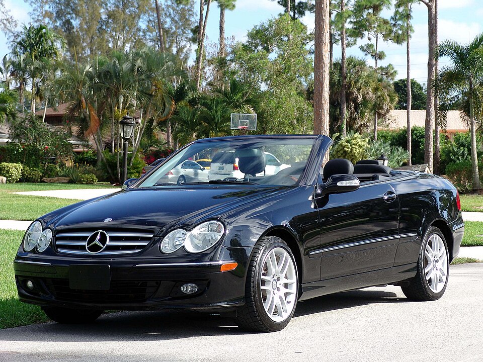 MERCEDES CLK CLASS car — UK survivor photo