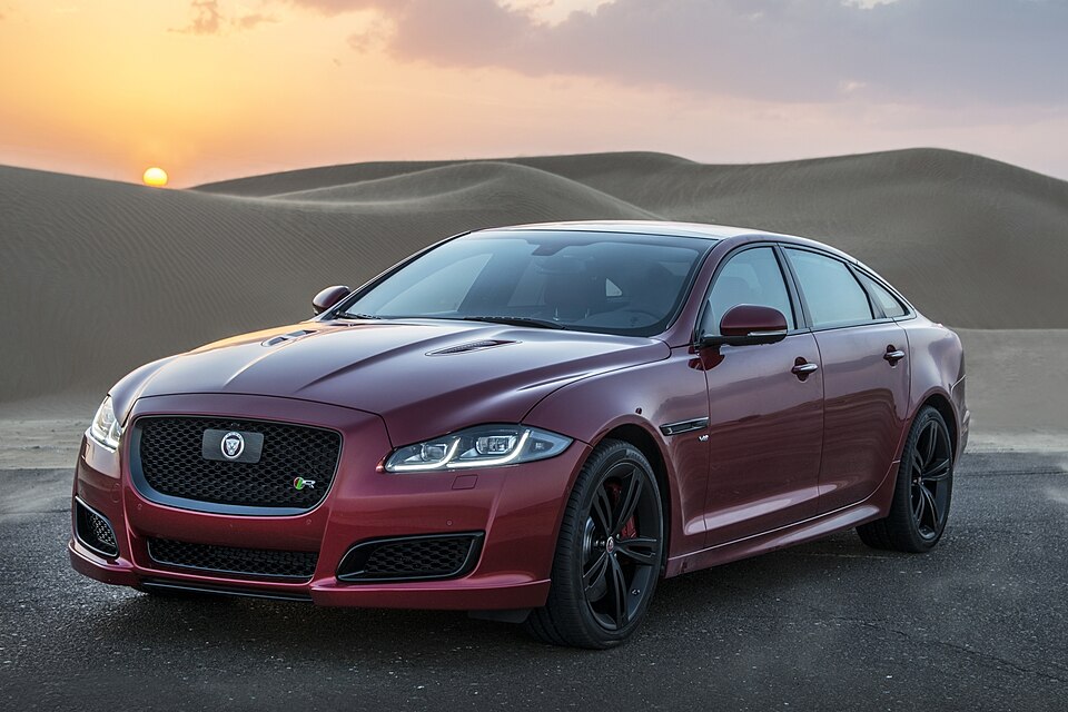 JAGUAR XJ SERIES car — UK survivor photo