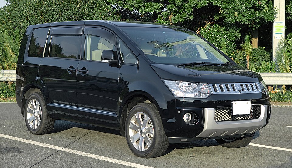 MITSUBISHI DELICA car — UK survivor photo