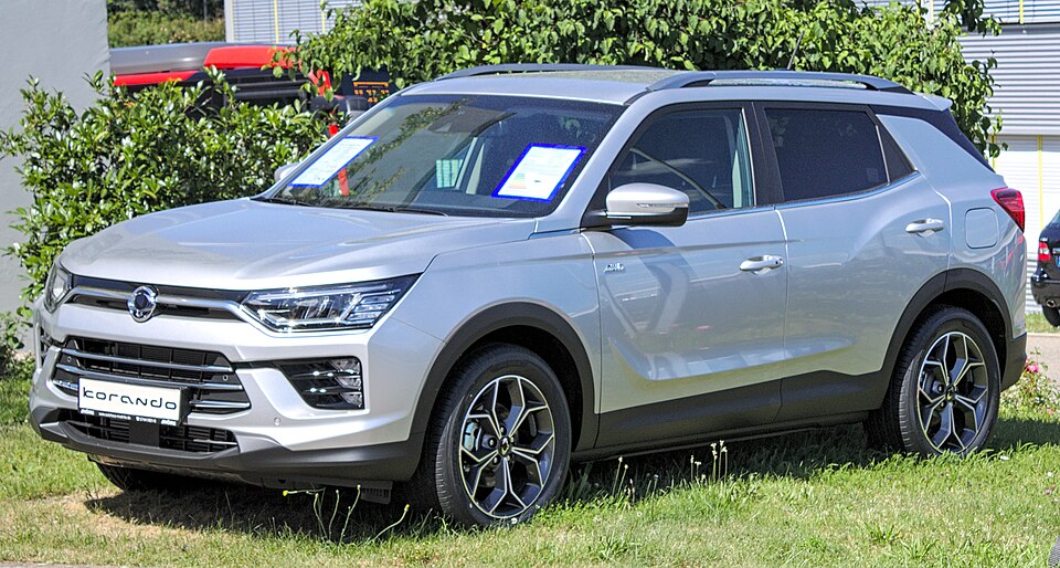 KGM KORANDO car — UK survivor photo