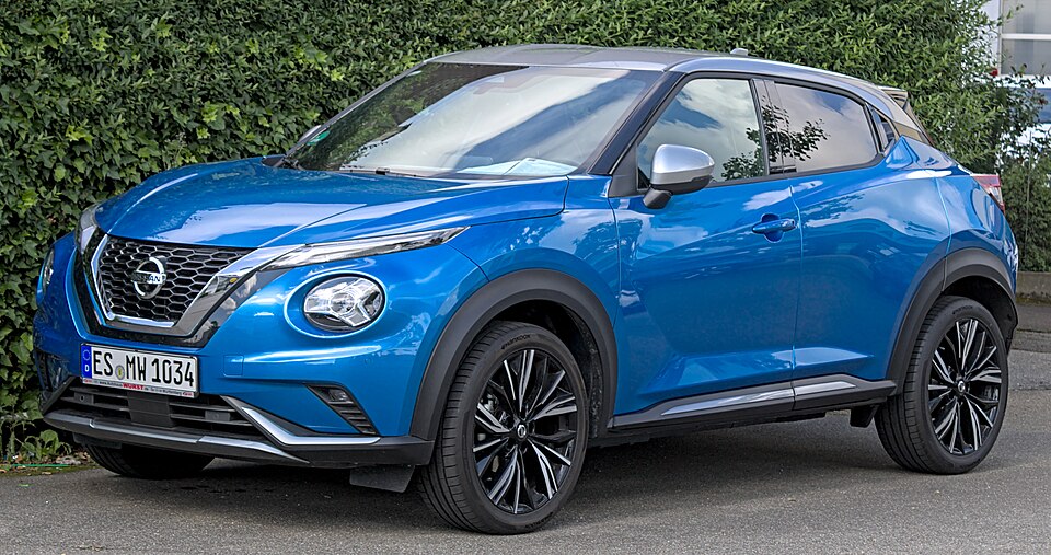 NISSAN JUKE car — UK survivor photo