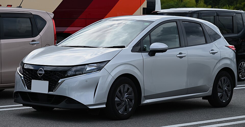 NISSAN NOTE car — UK survivor photo
