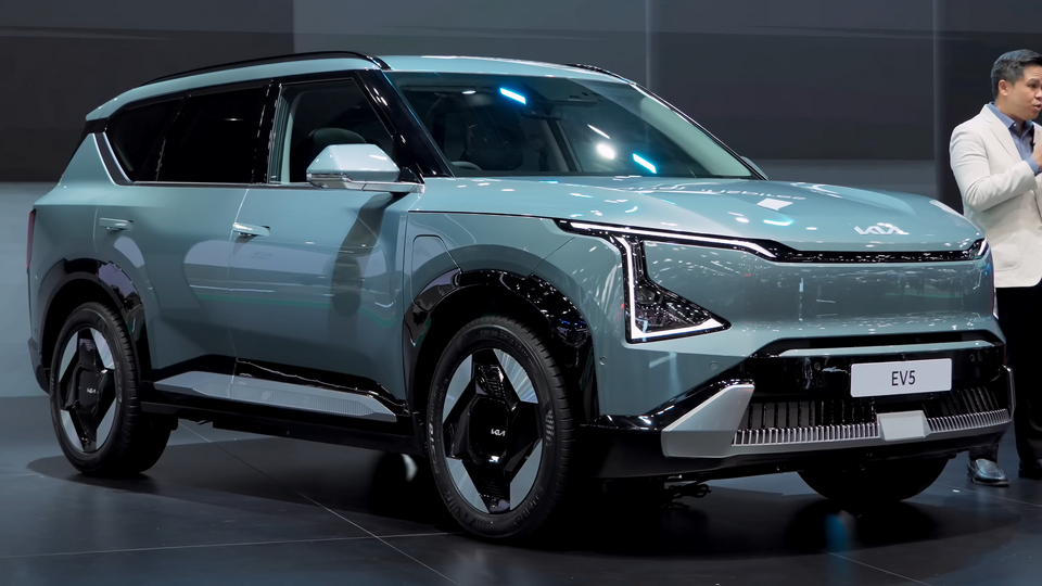 KIA EV5 car — UK survivor photo