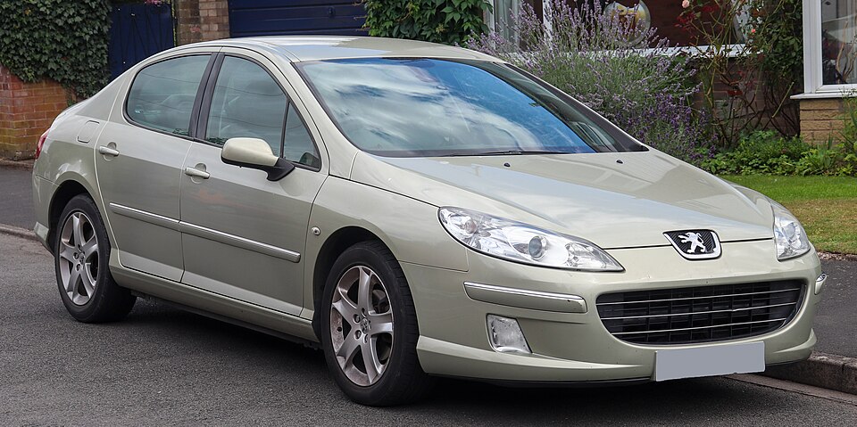 PEUGEOT 407 car — UK survivor photo