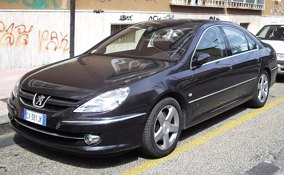 PEUGEOT 607 car — UK survivor photo