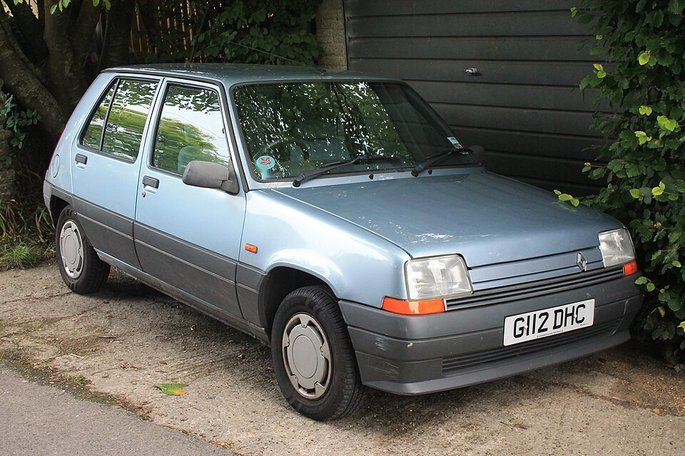 RENAULT 5 car — UK survivor photo