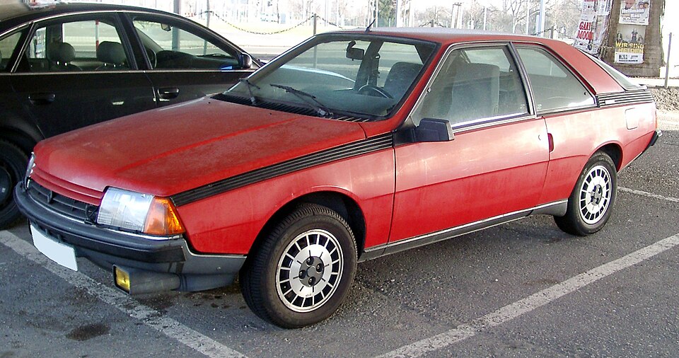 RENAULT FUEGO car — UK survivor photo