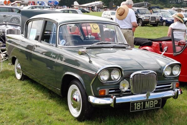 SINGER VOGUE car — UK survivor photo