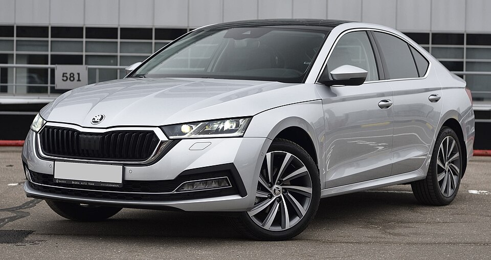 SKODA OCTAVIA car — UK survivor photo