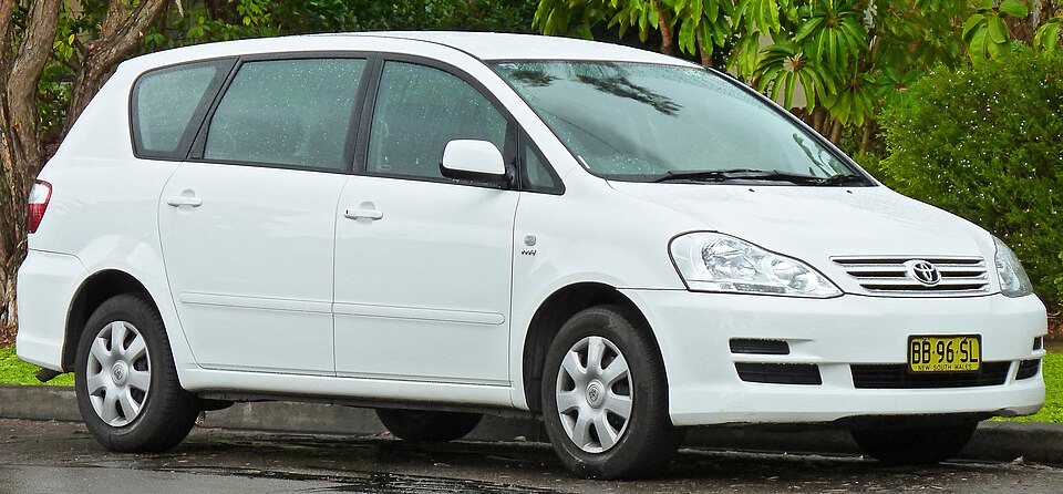 TOYOTA PICNIC car — UK survivor photo