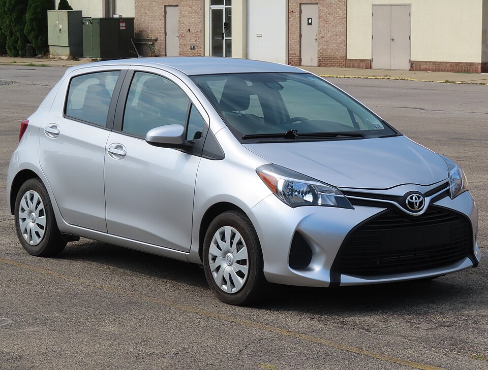 TOYOTA YARIS car — UK survivor photo