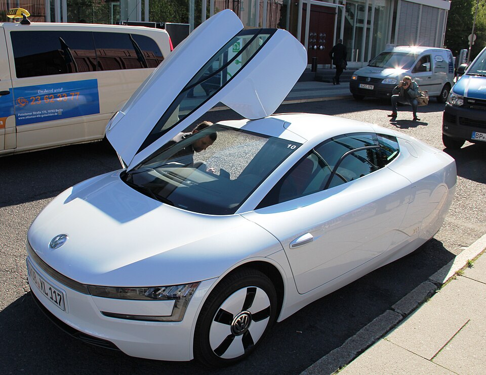 VOLKSWAGEN 800 car — UK survivor photo