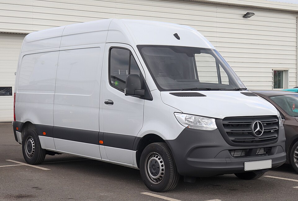 MERCEDES SPRINTER car — UK survivor photo