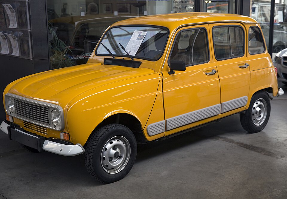 RENAULT 4 car — UK survivor photo