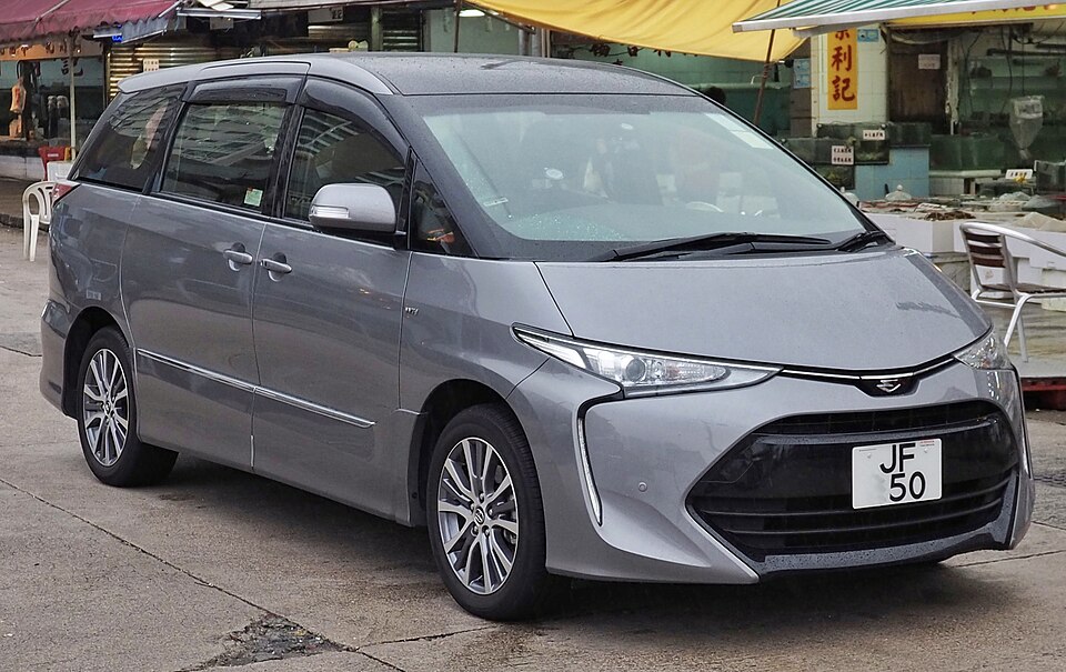 TOYOTA PREVIA car — UK survivor photo