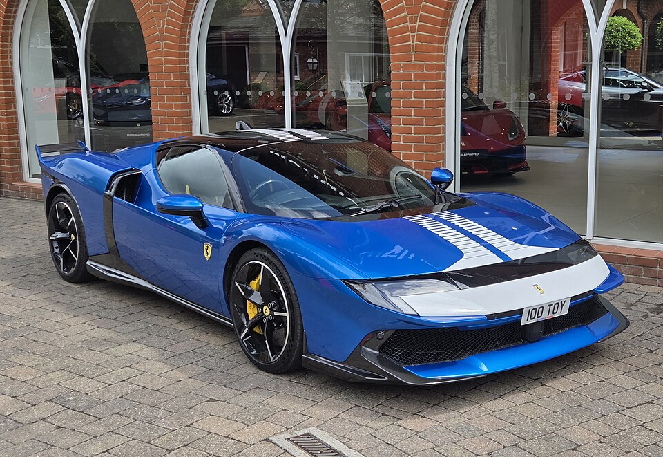 FERRARI TESTAROSSA car — UK survivor photo
