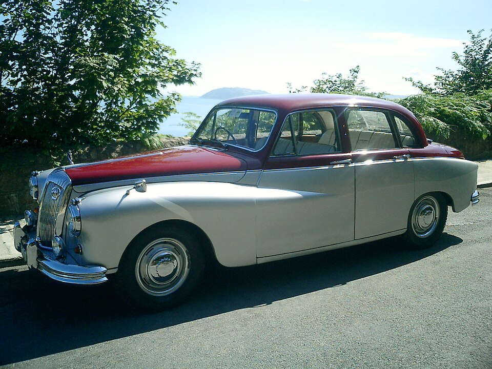 DAIMLER MAJESTIC car — UK survivor photo
