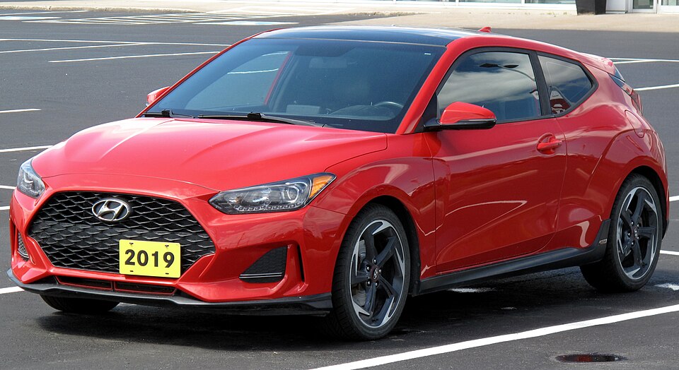 HYUNDAI VELOSTER car — UK survivor photo