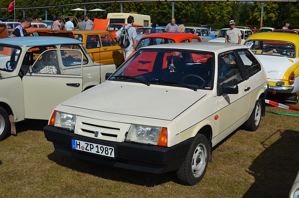 LADA SAMARA car — UK survivor photo