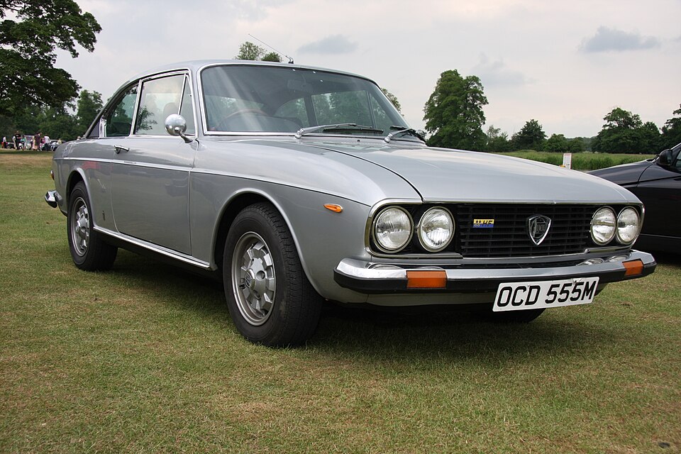 LANCIA 2000 car — UK survivor photo