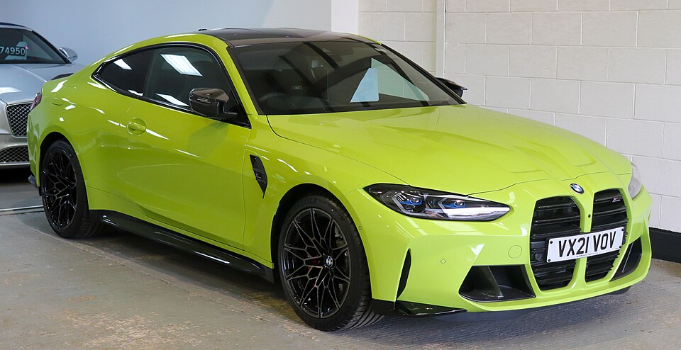 BMW M4 car — UK survivor photo